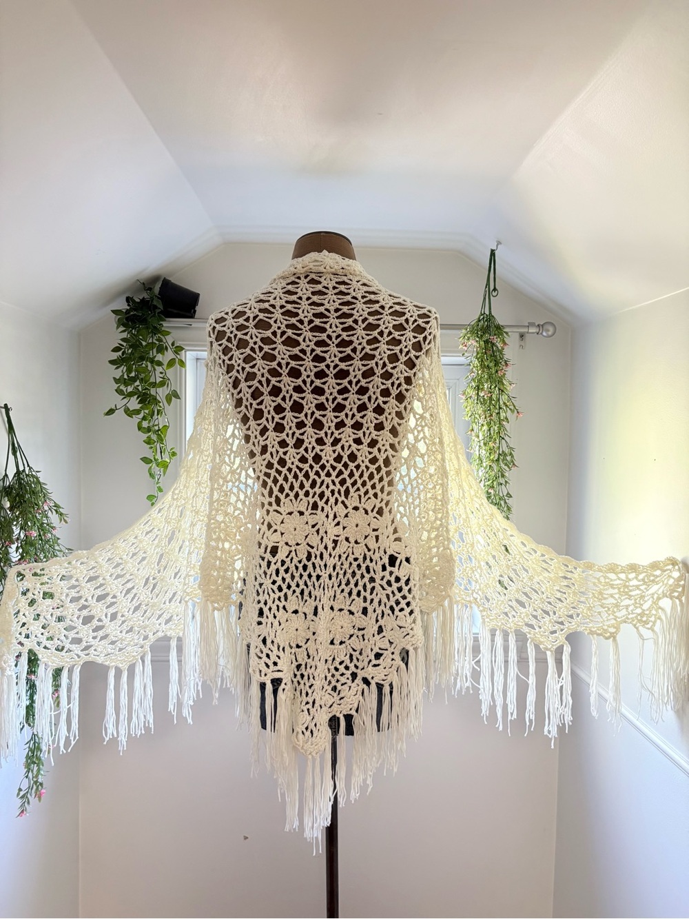 Crochet Fringe Shawl - Cream